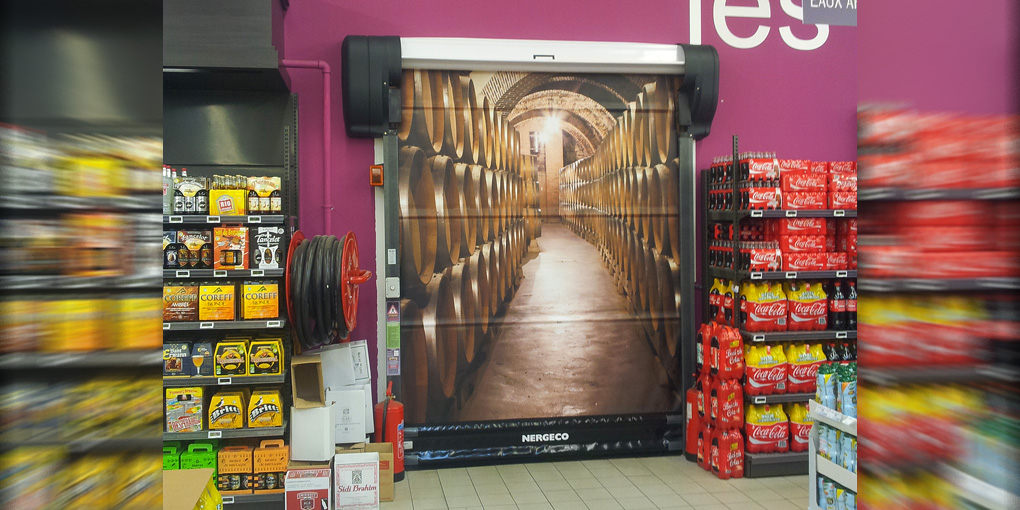 High-speed flexible door for supermerkets