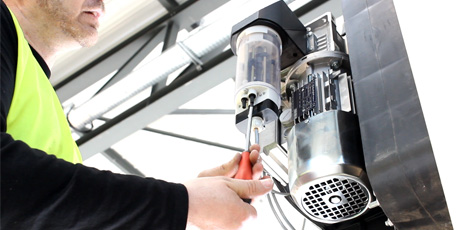 A few simple adjustments you can make Maintenance of your Nergeco high-speed flexible doors