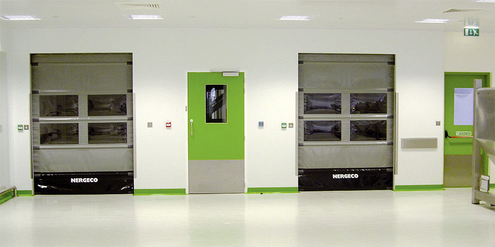 Automatische poorten in cleanroomomgeving