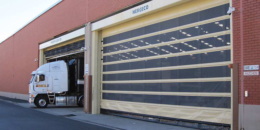 Puertas flexibles rápidas con cortina mosquitera tamiz