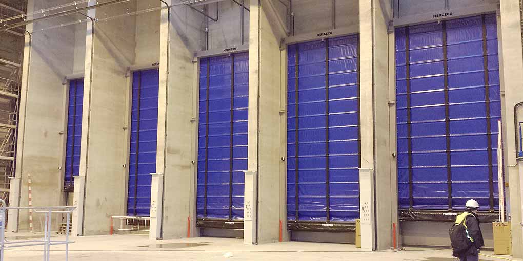 Made-to-measure customised high-speed doors