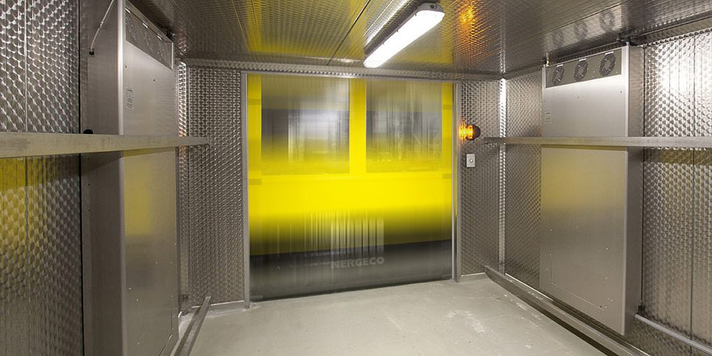 Rapid flexible doors for the food processing industry, better than stainless steel